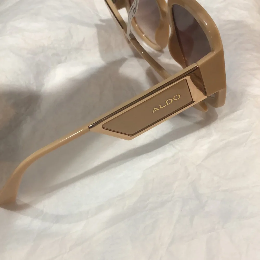 Aldo‎ tan Eliandre-271 plastic frame logo fade lens oversized sunglasses new